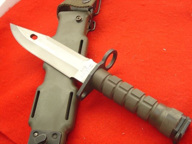 盘点CS:GO中各种冷兵器的真实原型 - 武库通行证上线 - CSGO官方网站 - 反恐精英：全球攻势